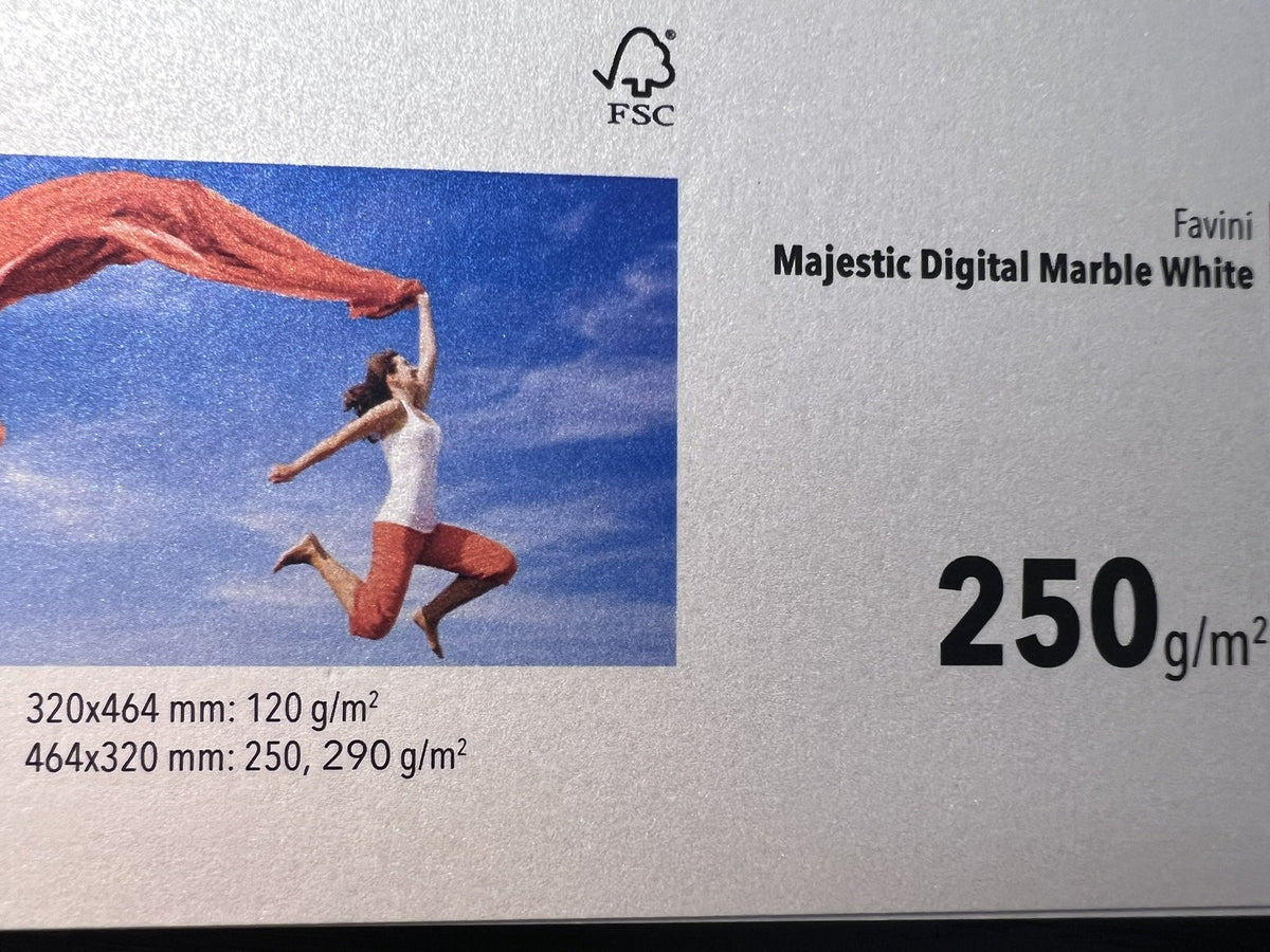 Favini Majestic Digital Marble White 250 g/m² – fronte