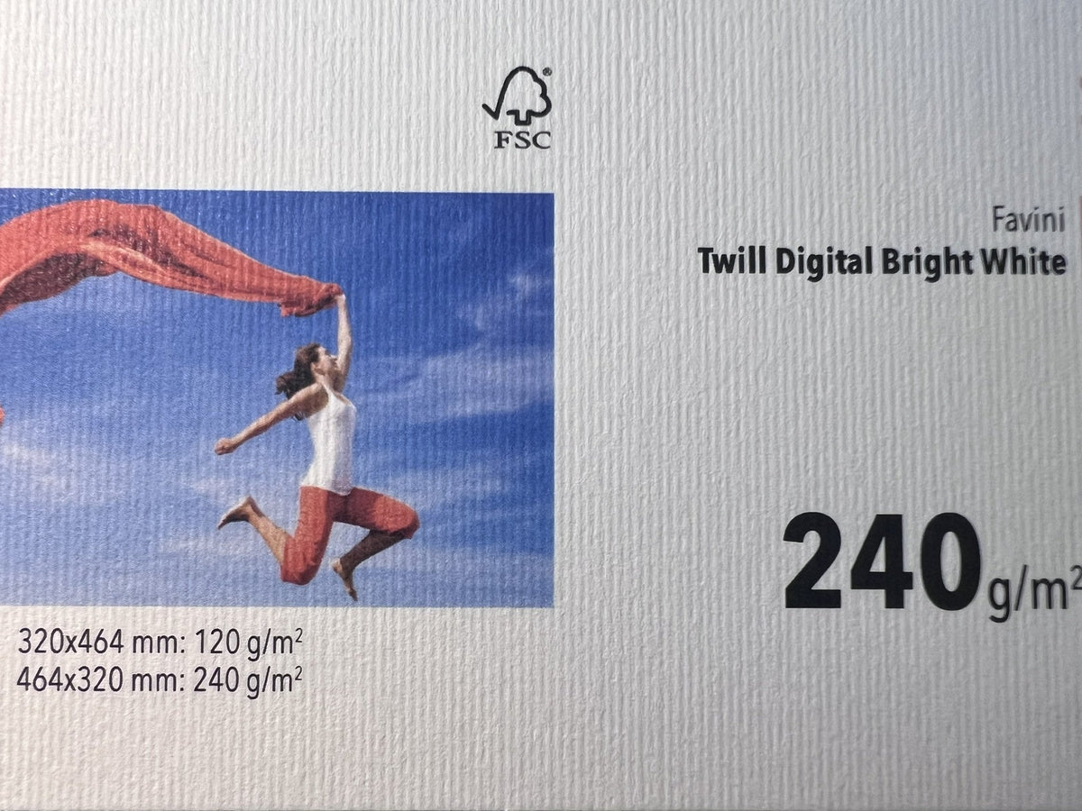 Favini Twill Digital Bright White 240 g/m² – fronte